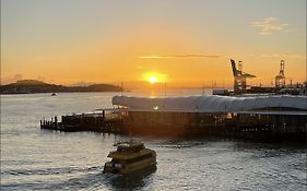 Princes Wharf - Luxury